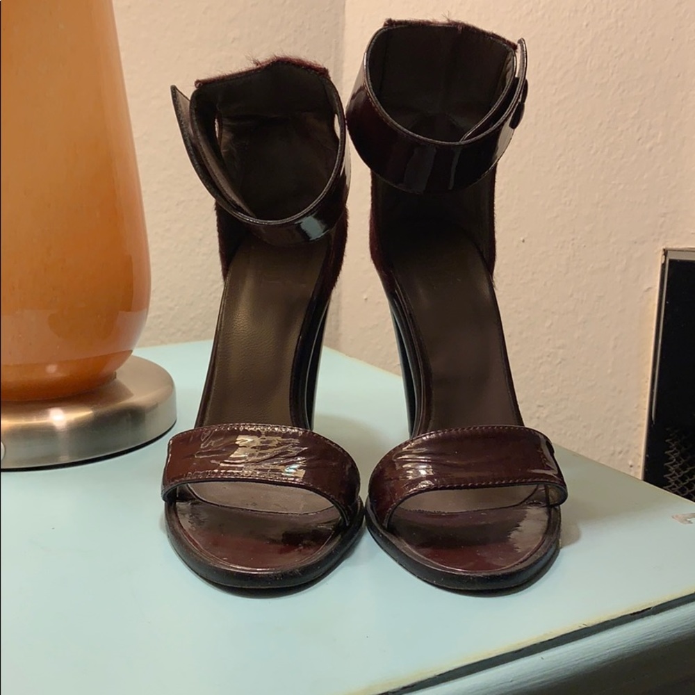 Adorable pony & leather maroon Tibi sandals -36